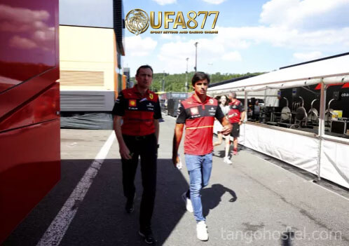 Carlos Sainz นำทีม Ferrari