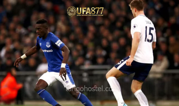 Idrissa Gana Gueye กลับมาที่ Everton จาก Paris St Germain